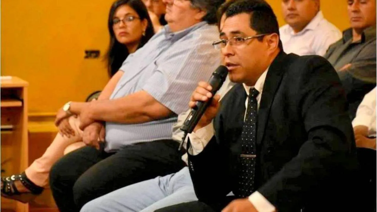 multimedia.normal.bed7e4bd2257b237.4a6f72676520426172726f732046697363616c5f6e6f726d616c2e6a7067