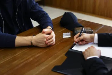 entrevista-criminal-prision-370x247