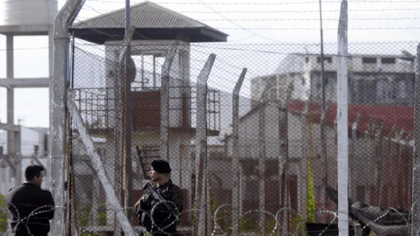 Penal-de-Miraflores-600x337-1