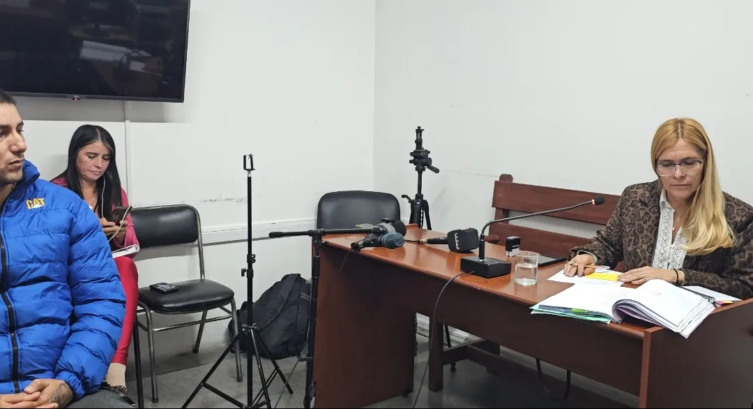 Screenshot_20250423_082217_Video Player~2