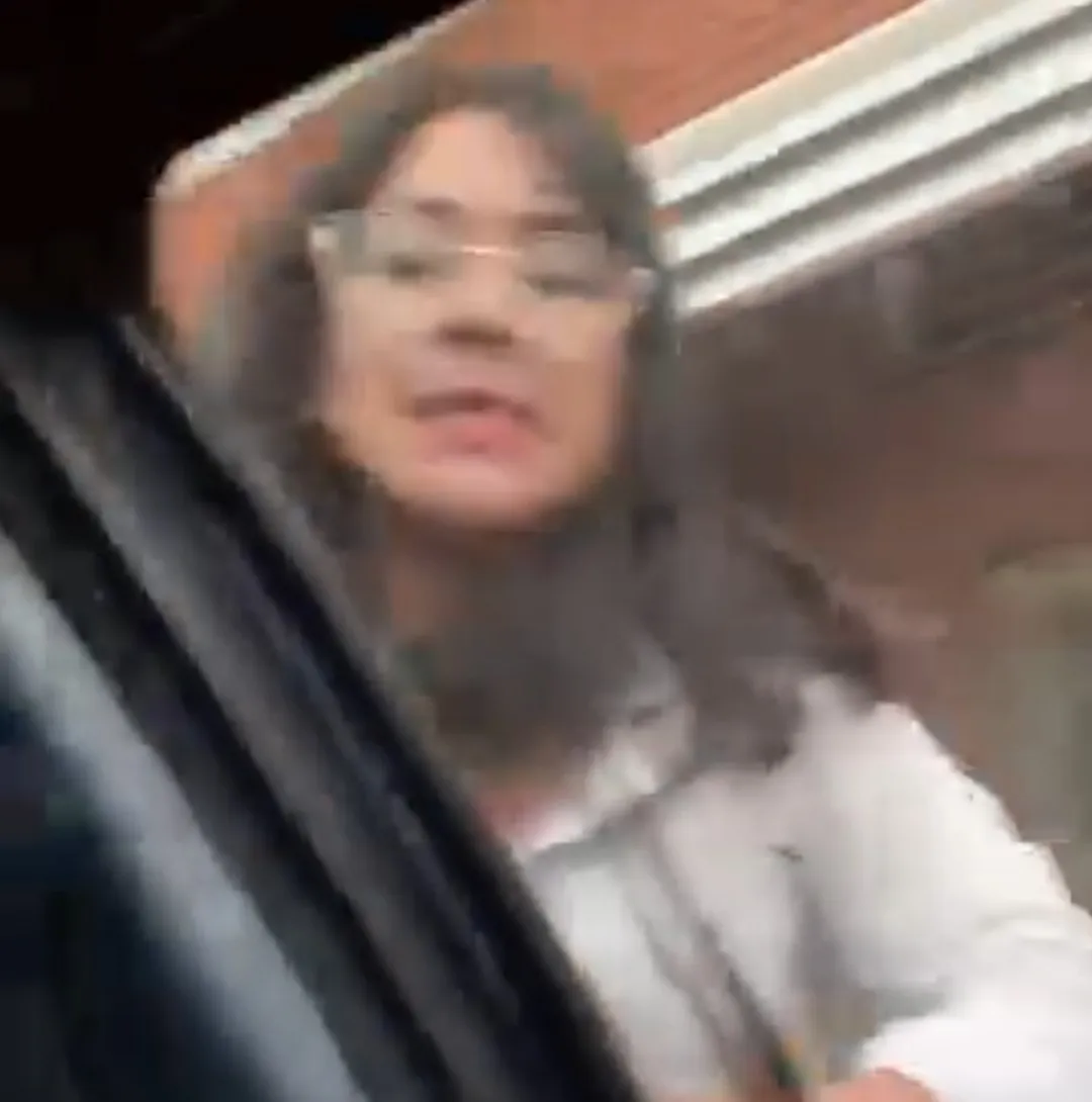 Screenshot_20250201_003055_WhatsApp~2