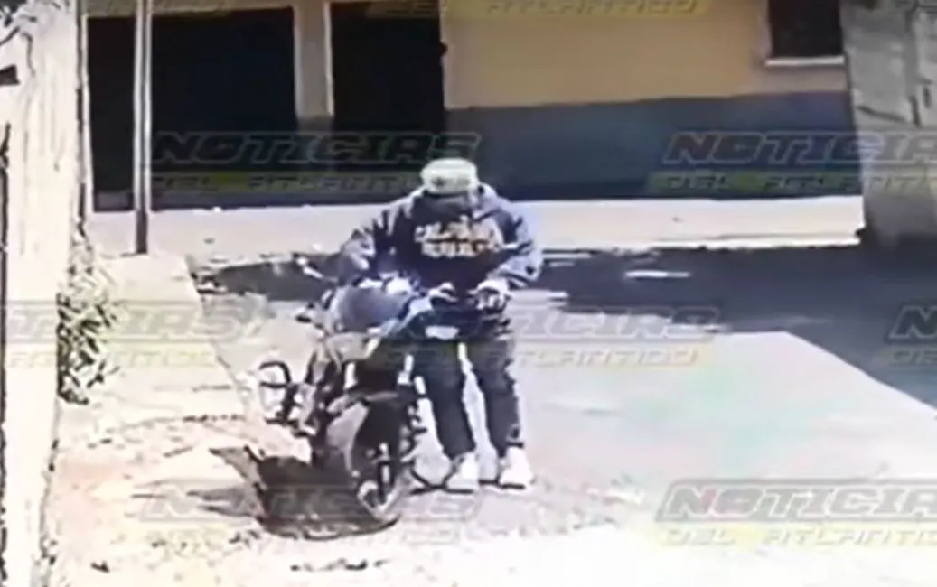 ROBO-DE-MOTO-EN-LA-JUANA-DE-ARCO