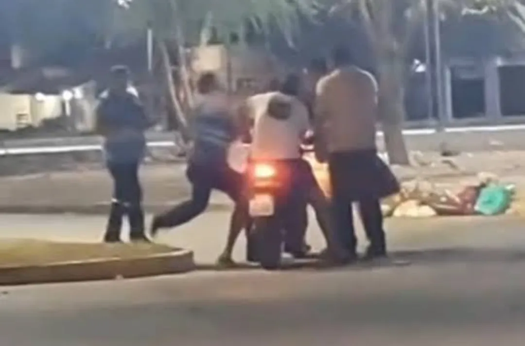 Screenshot_20251106_081058_Photos