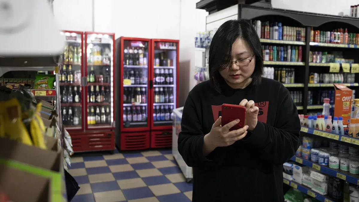 Evita-love-supermercado-chino-Amanecer-5