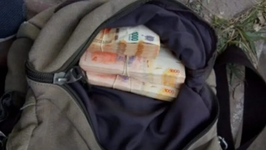 mochila-pesos-2