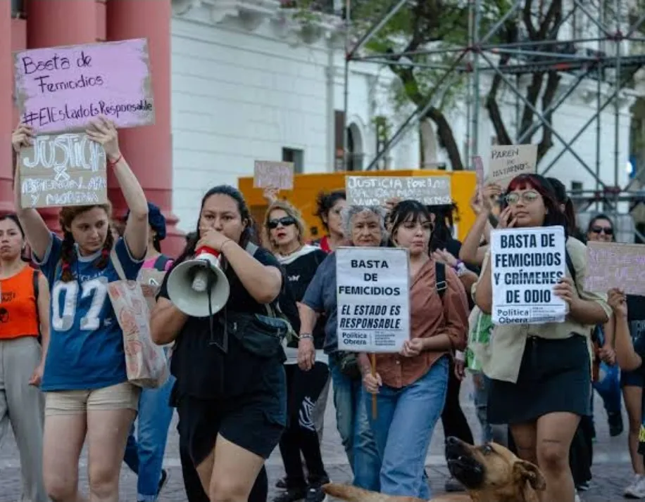 Screenshot_20251211_021052_Google