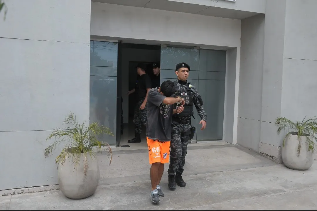 Screenshot_20231113_220058_Photos~2