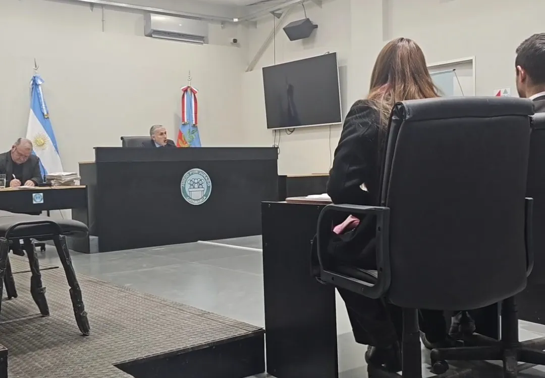 Screenshot_20240625_215513_Video Player~2